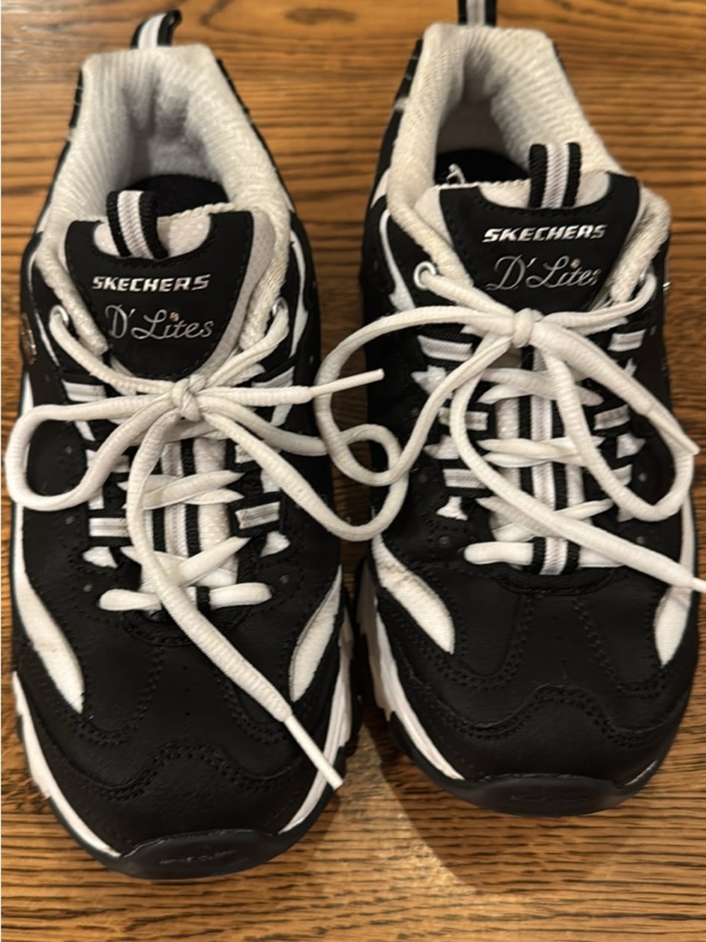 Skechers Women’s D’Lites - Biggest Fan Sneakers (Size 6.5)